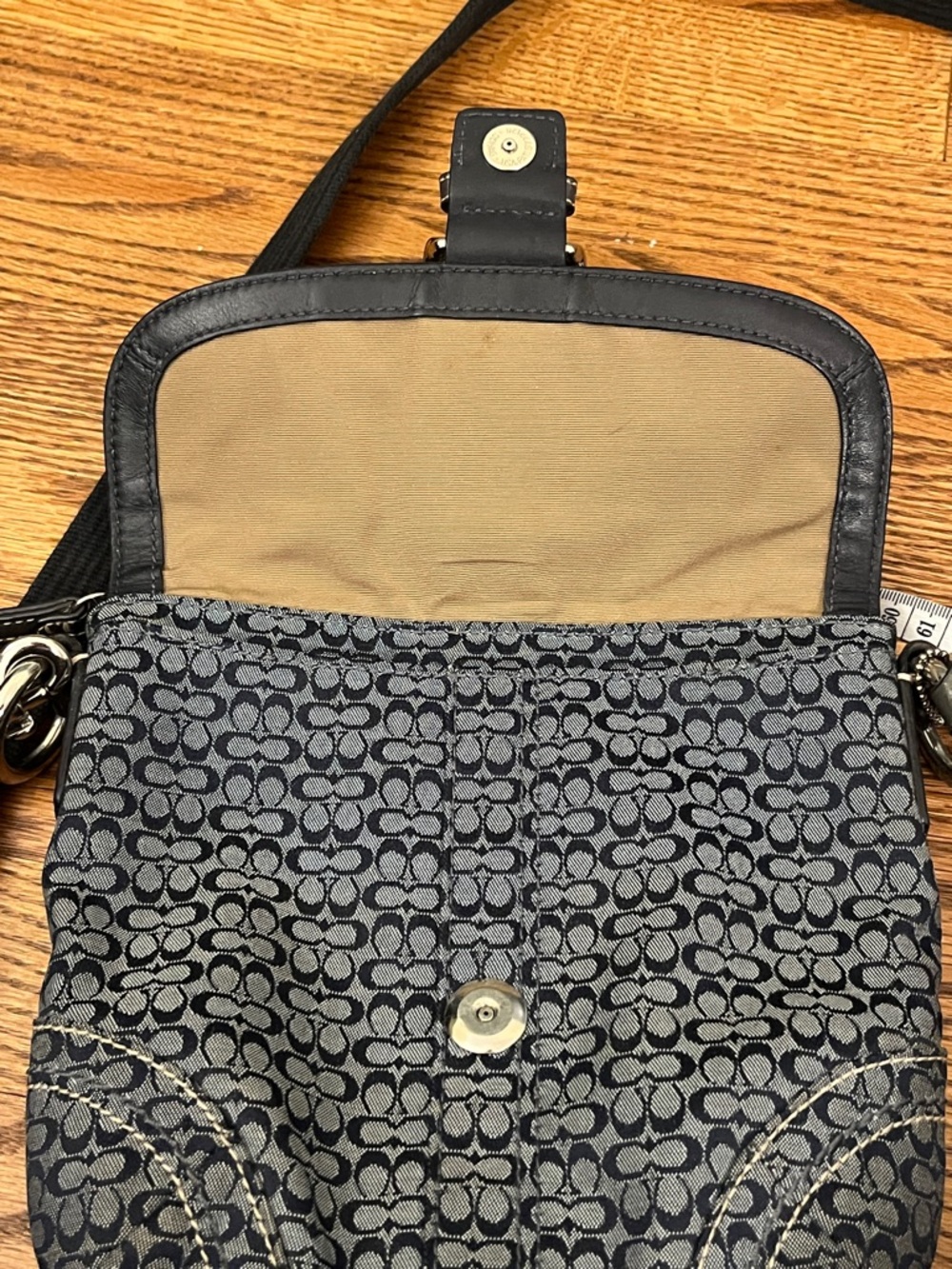 Y2K Coach Soho Mini Signature Bag 44718 Classic Coach Design Navy and Gray COA - Picture 9 of 16
